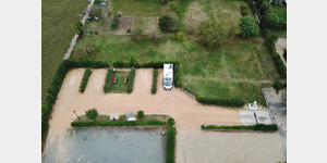 Luftaufnahme vom Stellplatz in Du Pays de Chevagnes