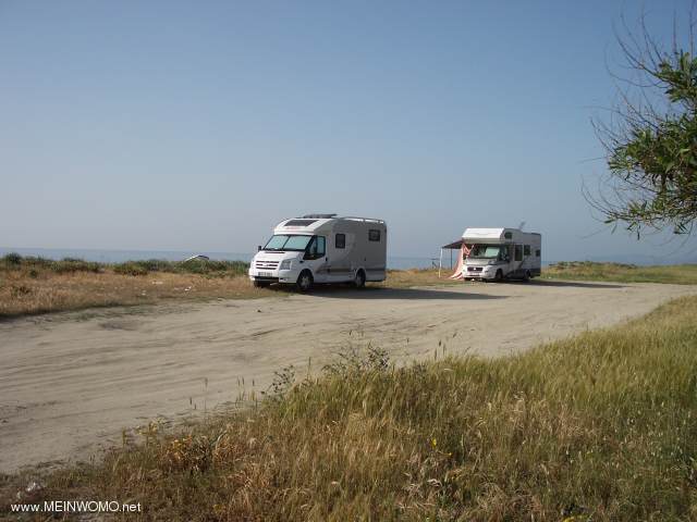  Parking and overnight accommodation on sand and gravel soil directly on the pebble beach.