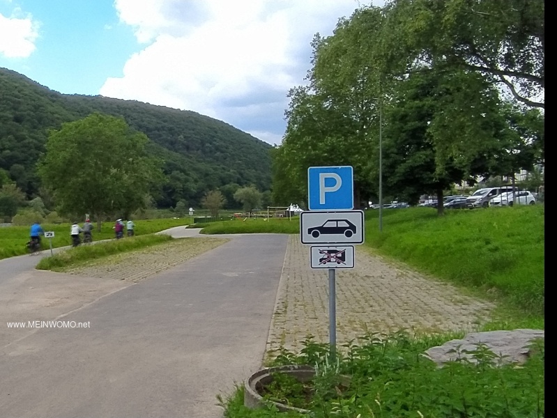 Oude ruimte in juni alleen bruikbaar voor autos.