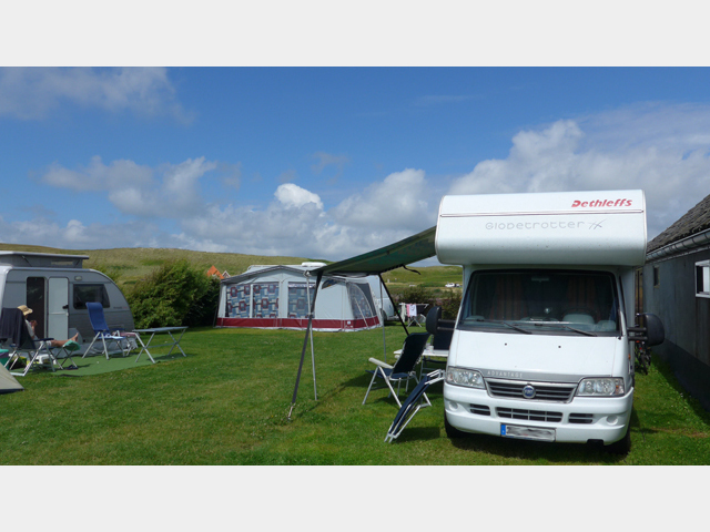  Mini-camping kijkrichting westen naar de duinen, de Noordzee