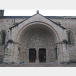 Das Hauptportal der ehemaligen Klosterkirche mit dem berhmten Tympanon
