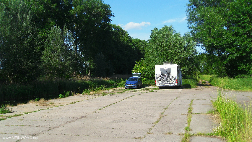  Parking on the canal  