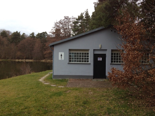  Hattsteinweiher toilet house for bathing times open 