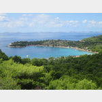 Bucht von Kosirina, Insel Murter, Kroatien. Hier befindet sich auch der Campingplatz Kosirina