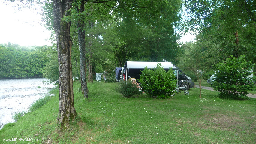 Stellplatz an der Dordogne