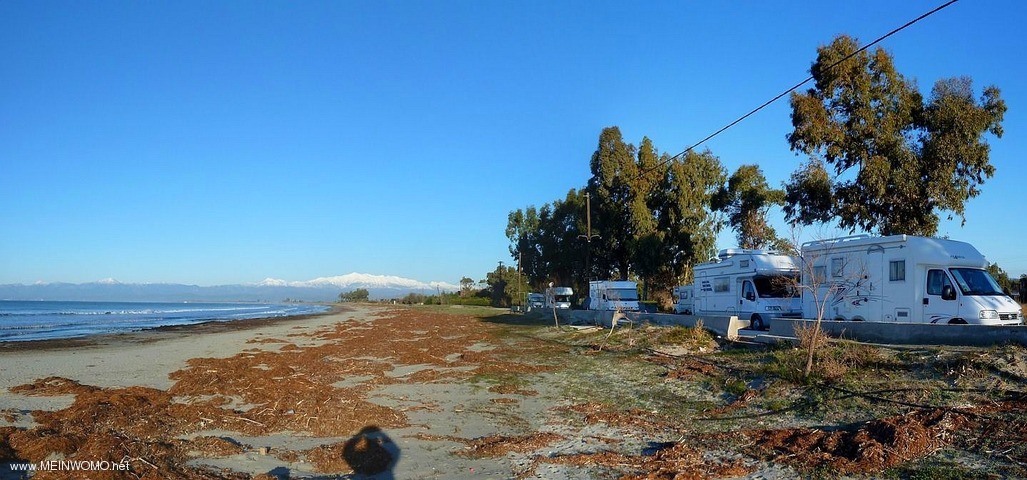 Park- und bernachtungsplatz bei Kokkinia auf dem Peloponnes