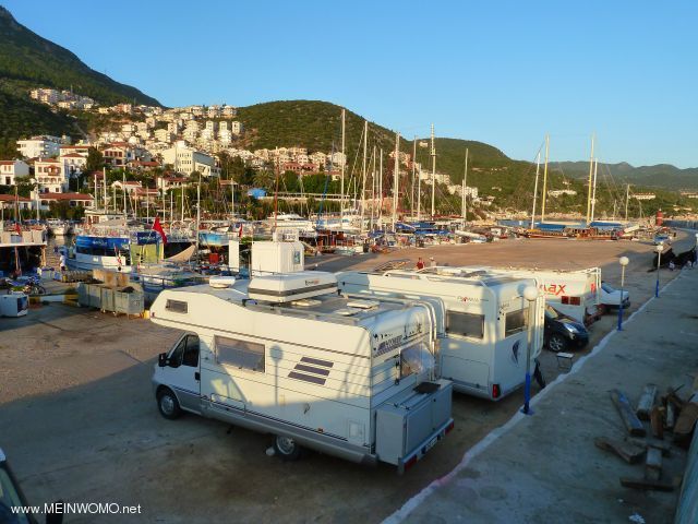  Park and overnight stay at the port of Kas