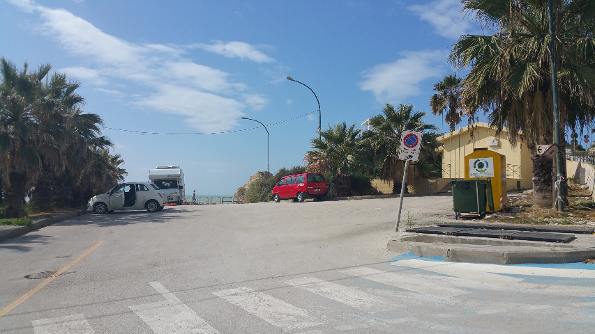  Parkering och vernattning i Marina di Palma