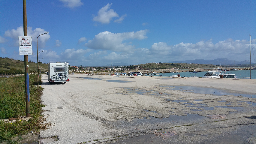  Parking and overnight stay at the port of Porto Palo.