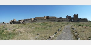 3 - Innenansicht der doppelt angelegten Stadtmauer der antiken Stadt Ani bei Ocakli