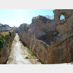 60 - sdliche Festungsmauer mit Burggraben in Sanliurfa