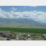 17 - auf der D 975 nrdlich von Karabulak mit Blick auf den umwlkten Ararat
