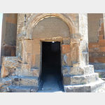 10 - Eingang der St. Gregor-Kirche in der antiken Stadt Ani bei Ocakli