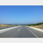von der D 200 westlich von Adatepe Blick auf den nordstlichen Beginn der Dardanellen hinber nach Gelibolu