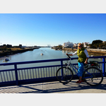 auf der Fu- und Radfahrerbrcke ber den Rio Guadalete in El Puerto de Santa Maria