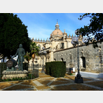 Blick auf die Kathedrale von der Calle Manuel Maria Gonzales in Jerez