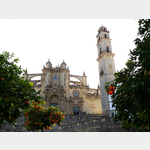 Blick auf die Kathedrale vom Plaza del Arroyo in Jerez