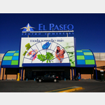 Eingang zum Einkaufszentrum El Paseo in El Puerto de Santa Maria an der N-IV Ecke A-491