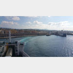 Blick von der Messina-Fhre auf Villa San Giovanni kurz nach Verlassen des Hafens.