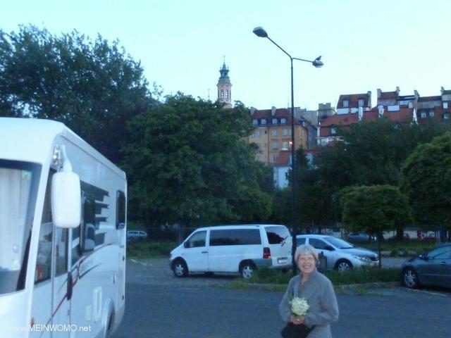  Uitzicht vanaf het plein van de oude stad van Warschau