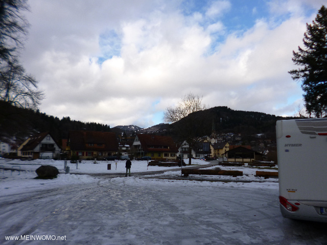  a spacious place outside of schnau