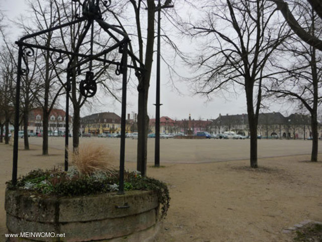 Markt- und Parkplatz zentral gelegen um die UNESCO Welterbestadt zu besichtigen