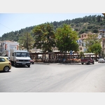 Griechenland - Gythio - Zentrum mit Kreisverkehr 