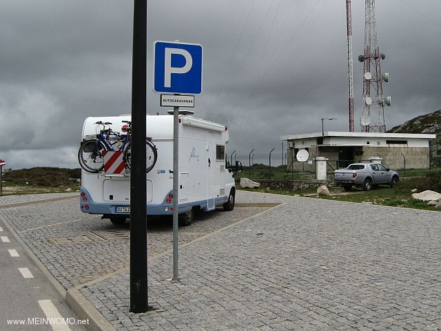Fr Wohnmobile ausgewiesene Pltze auf dem Fia-Gipfel (April 2012)