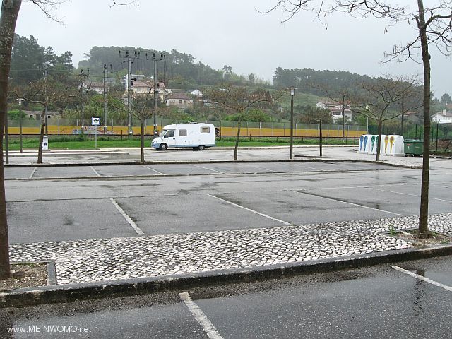  Parcheggio coperto al parcheggio (aprile 2012)