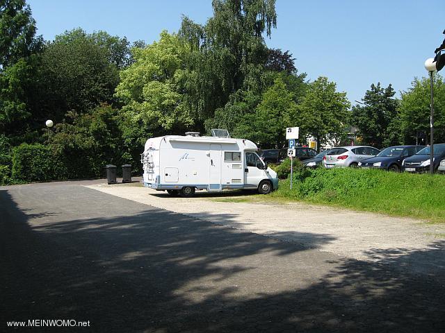  Parcheggio nella strada Rothenberger (luglio 2012)