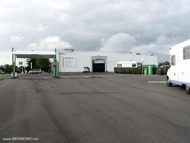 Stellplatz bei der Garage Renault (Sept. 2012)