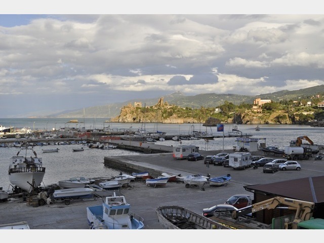  Parking at the port of Cefalu