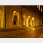 Arkaden des Palazzo Comunale an der Piazza Saffi, Piazza Saffi Aurelio, 2-14, 47121 Forl, Forl-Cesena, Italien