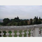 Vicenza - Blick ber die Balustrade des Piazzale della Vittoria, Landscape from Piazzale of Basilica of Monte Berico, 36100 Vicenza, Italien