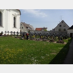 im Friedhof der Dreifaltigkeitskirche von Haunsheim