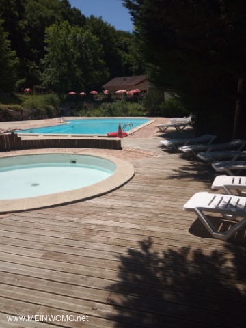 Pool area at the campsite