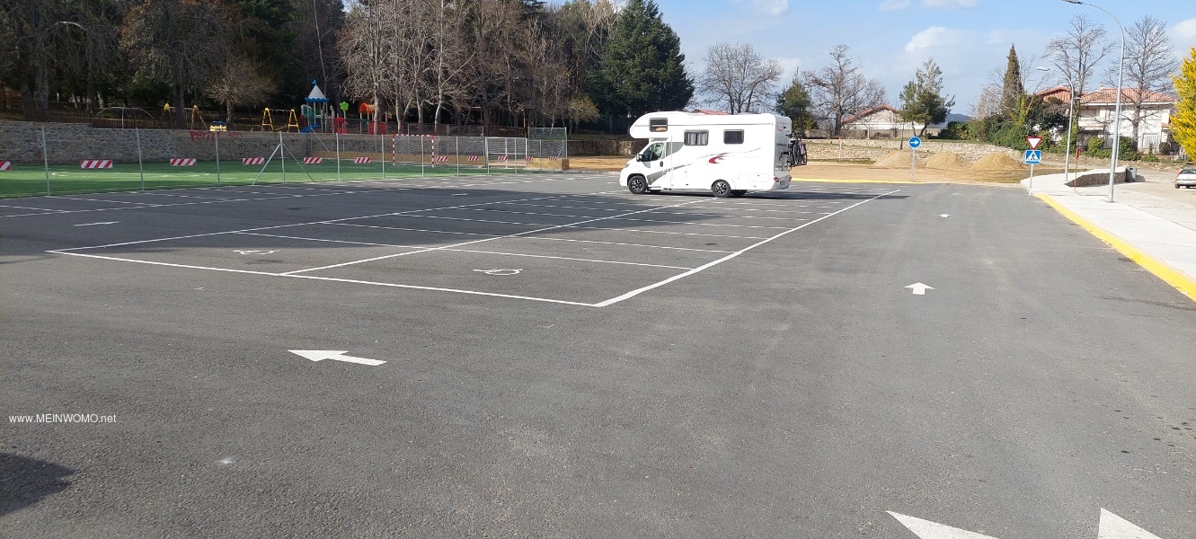 New car parking lot in the place of the former sandy Mix parking lot