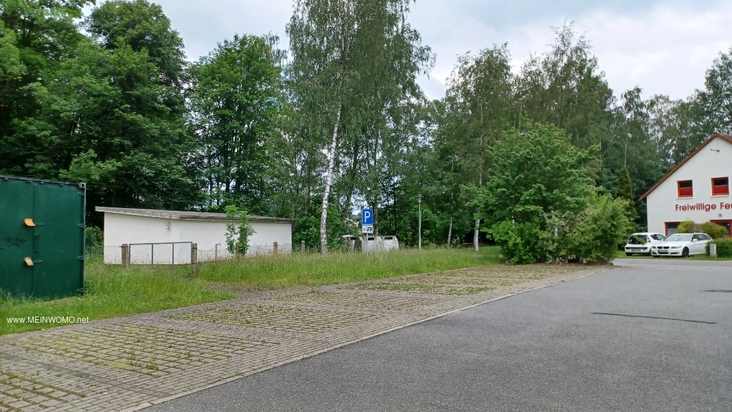 Parkeerplaats Schtzenplatz naast de brandweer.