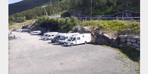 Stellplatz an der Seilbahn zum Narvikfjellet