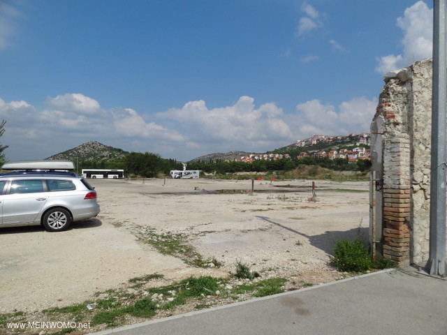 Parkplatz in Sibinik