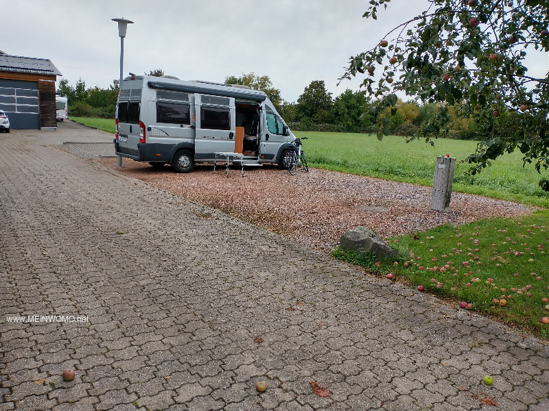 Parkeerplaats met uitzicht op het landschap