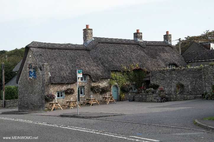  Picture of PUB, parking opposite