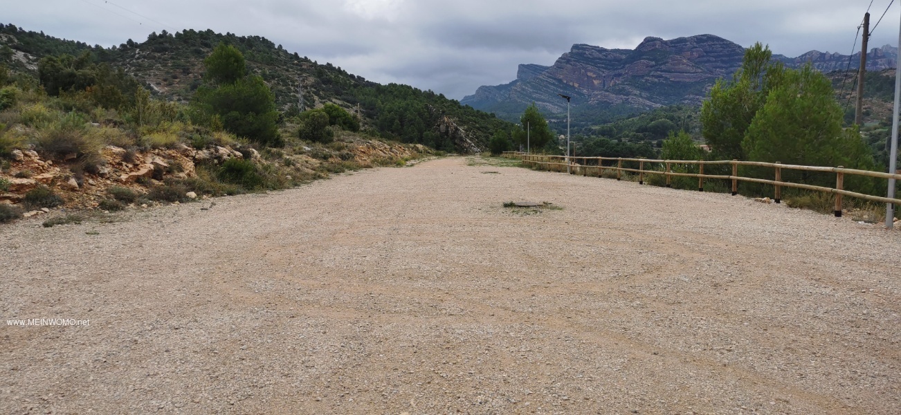 - PP parking space, approx. 2km to the starting point for hikes