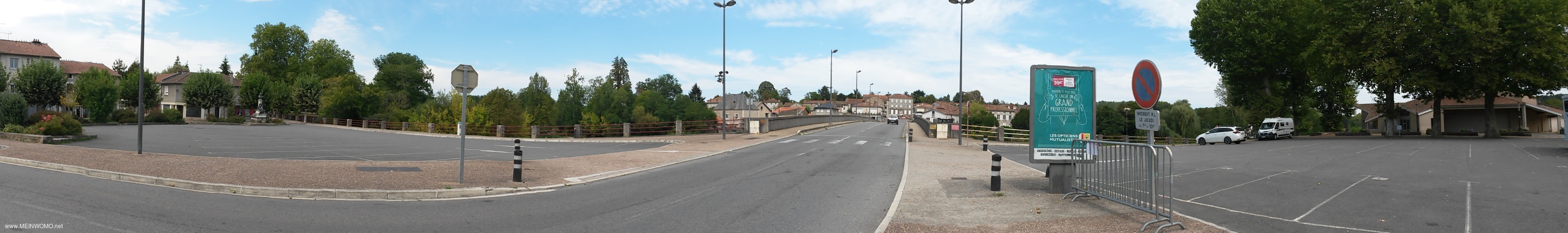  Panorama di Chabanais - Parcheggio