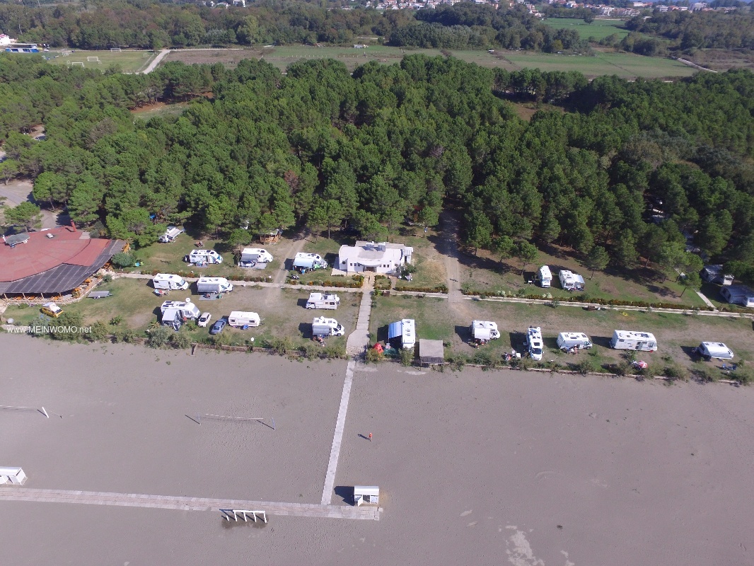  Overall picture of the campsite, on the left you can see the restaurant and on the top left the acc ...