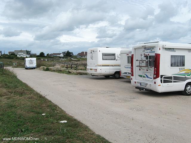  Parcheggio ad Anse de Landemer (agosto 2012)