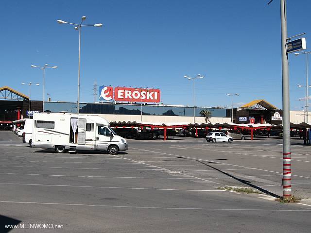  EROSKI-Wohnmobil-Parkplatz (Feb. 2013) 