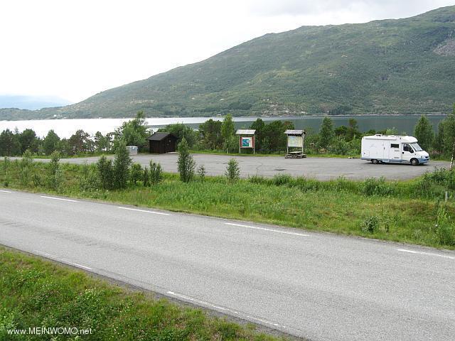  Rastplats p Gratangenfjord (juli 2013)