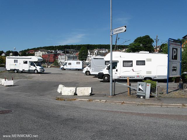  Parking lot entrance (July 2013)