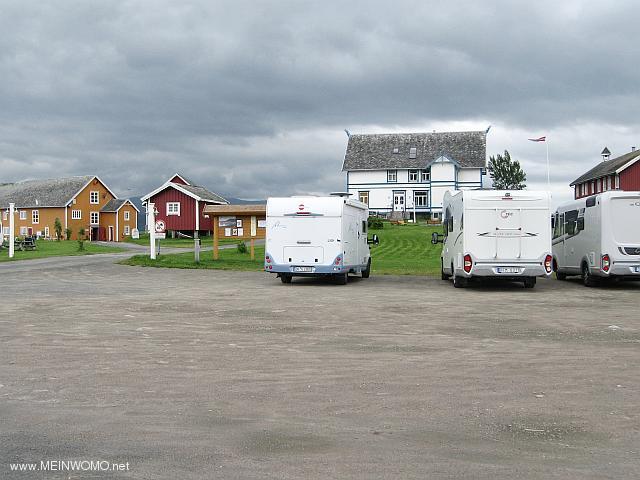  Parking at the hotel (July 2013)